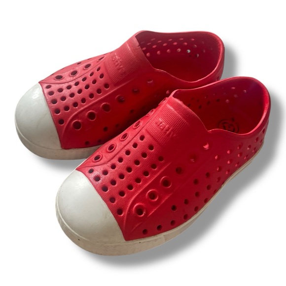 Native Kids Red Jefferson Child Slip-On Shoes - Size 7C - Picture 1 of 8